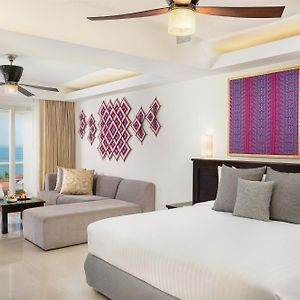 Fiesta Club Junior Suite Ocean View 1 King